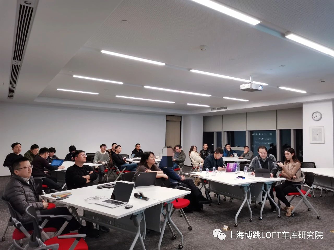 铜仁杭州LOFT车库专题会